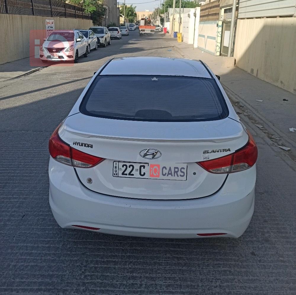 هیوندای ئەلەنترا